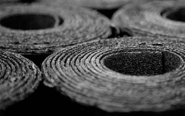 Wooth bitumen roof disadvantages